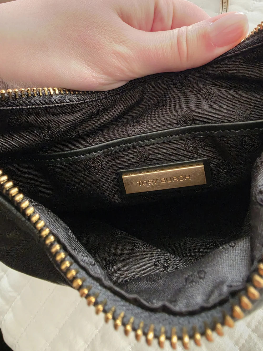Tory Burch Willa Hobo Black Quilted Leather